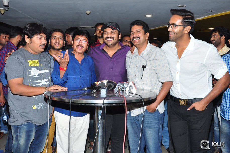 Eedorakam-Aadorakam-Movie-Team-at-Prasads-IMAX